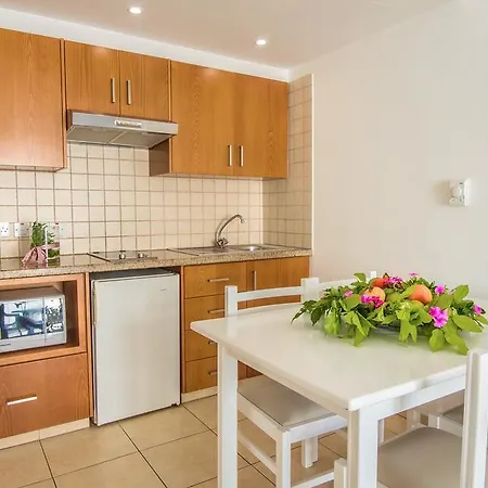 Aparthotel Alva 4*