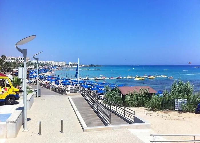 Hotel de apartamente Alva 4*