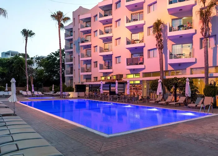 Hotel de apartamente Alva 4*