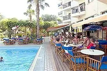 Alva Apartahotel 3*