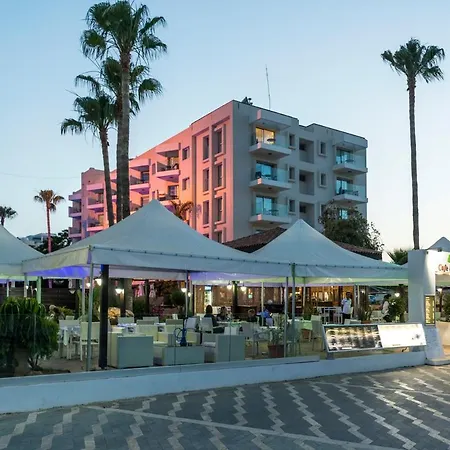 Alva Apartahotel