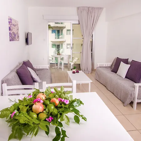 Alva Aparthotel 4*