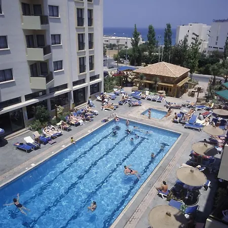 Alva Apartahotel 4*
