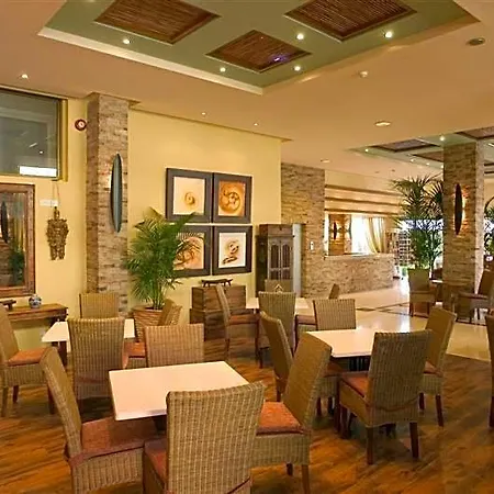 Alva Aparthotel Protaras