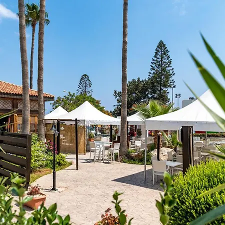 Alva Aparthotel Protaras