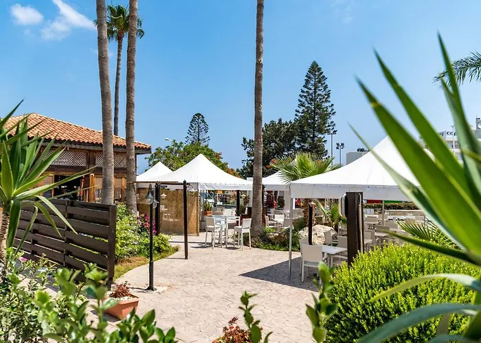 Alva Aparthotel Protaras